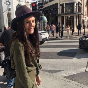 Meet your Posher, Maria